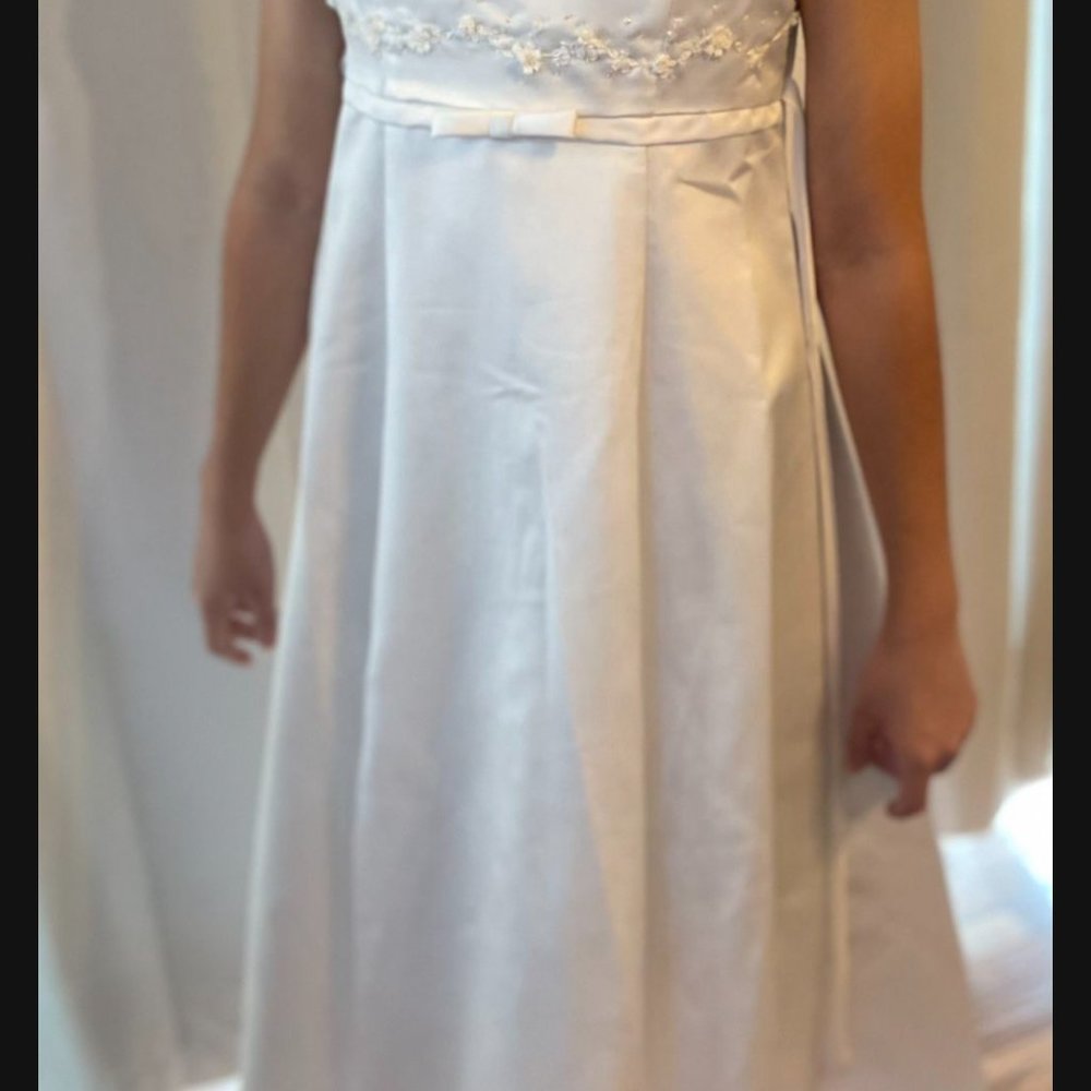 First Communion Dress - Picture 4 of 12
